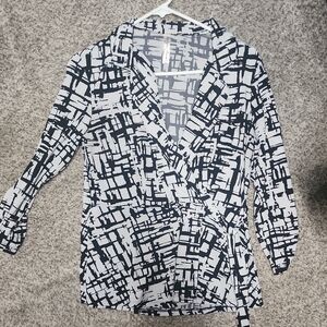 PerSeption Concept Monochrome Geometric Wrap Blouse